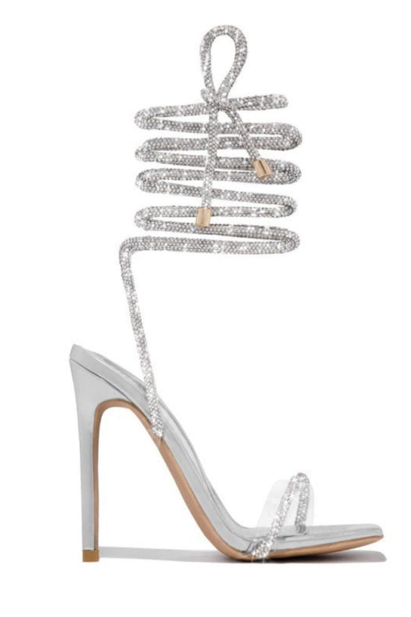 ALLES GLAM | Diamanté-Stilettos