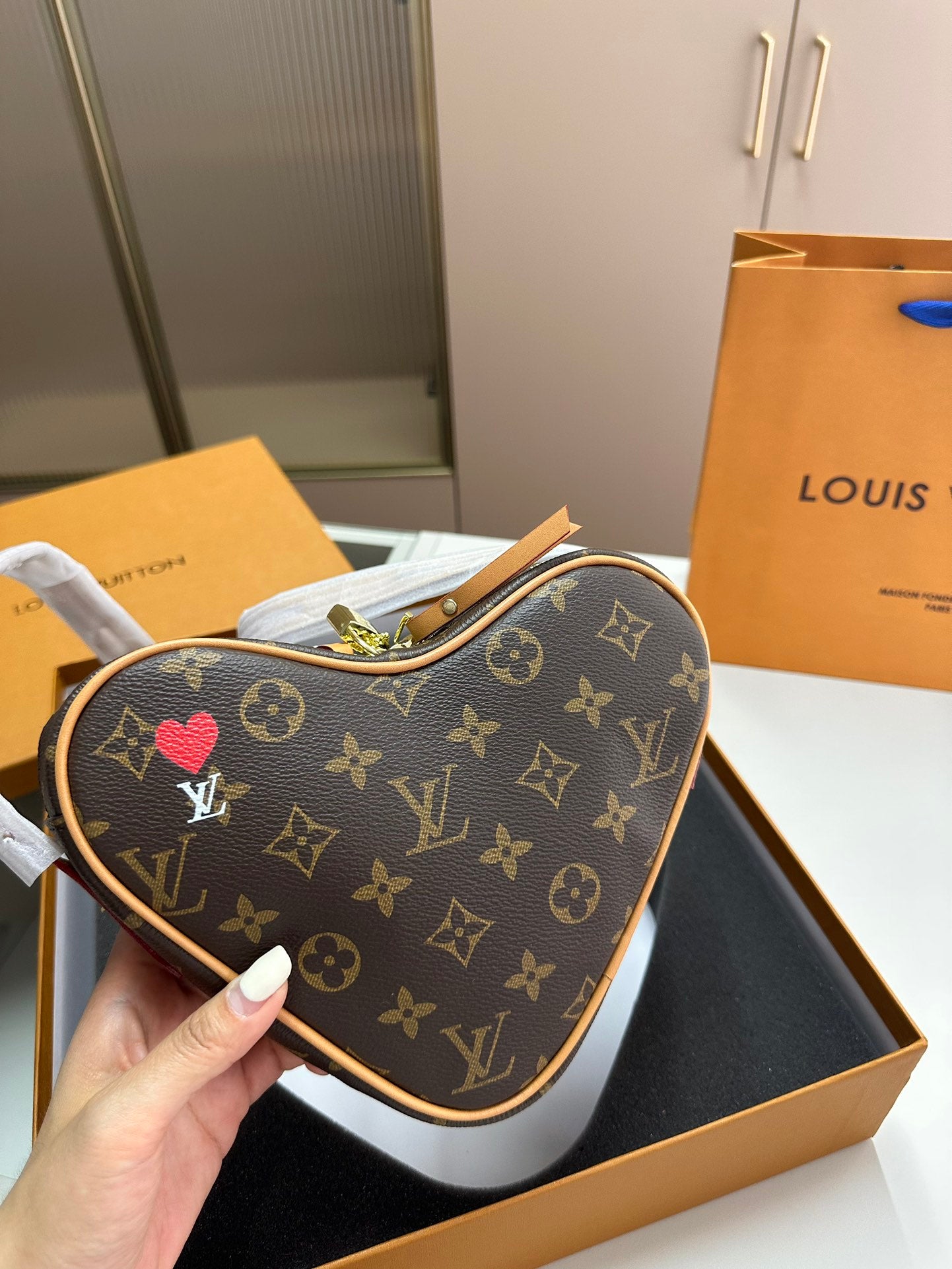 Heart Louis Vuitton 4-Piece Set