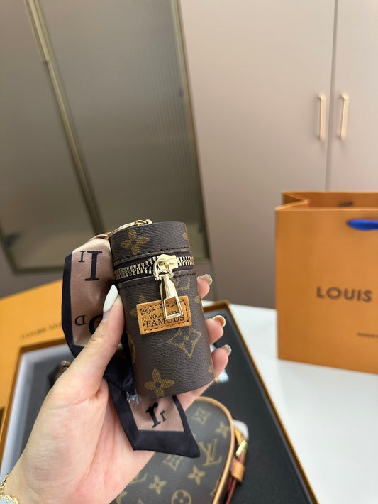 Heart Louis Vuitton 4-Piece Set