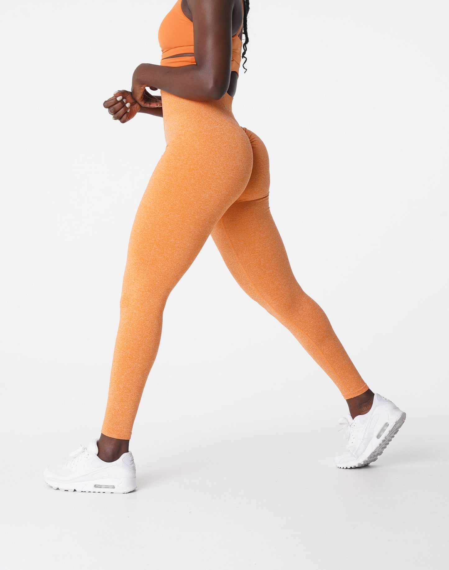 LEGGINGS NON OTTENUTI MAI COSÌ TANTA FORMA