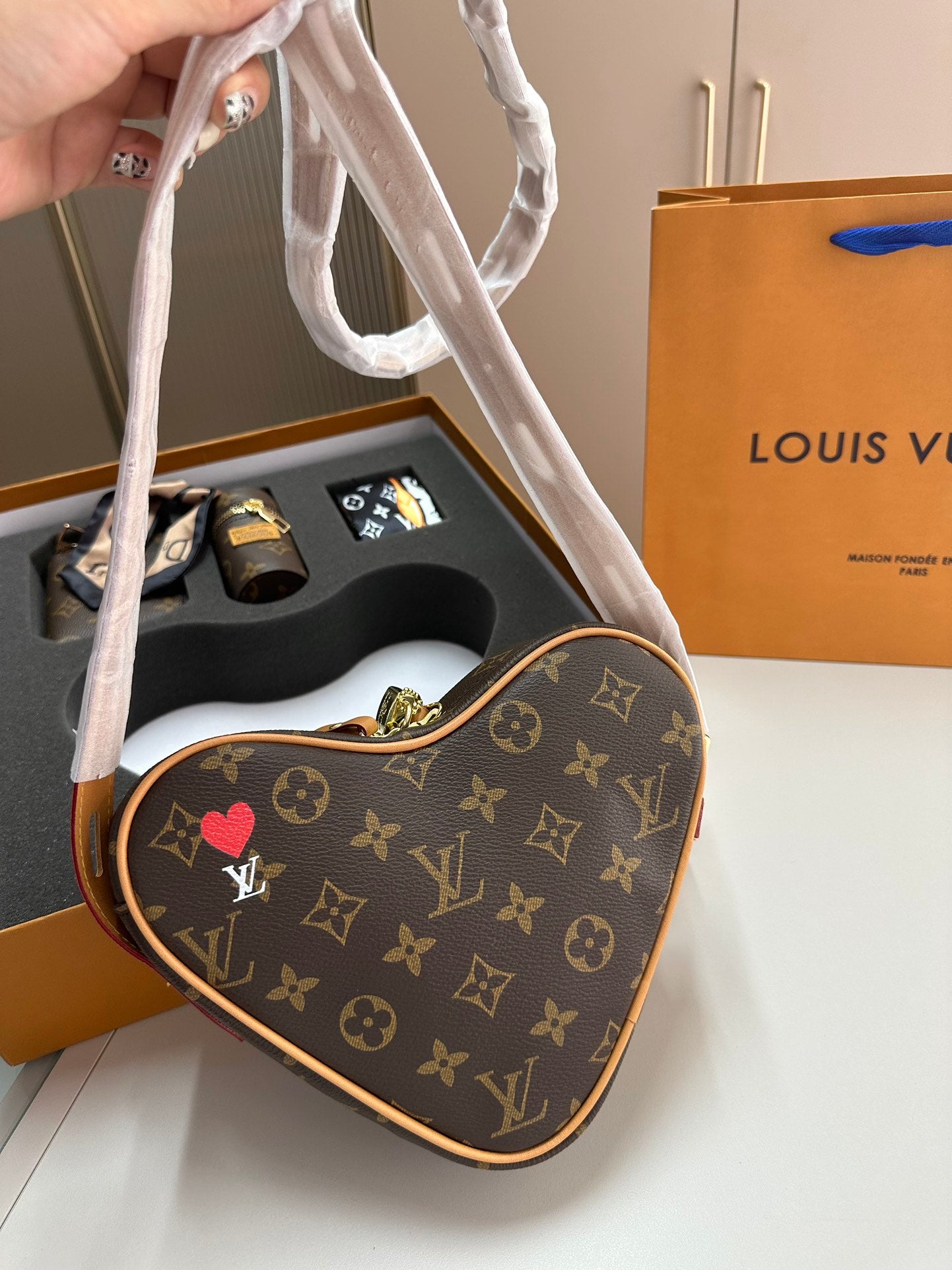 Heart Louis Vuitton 4-Piece Set