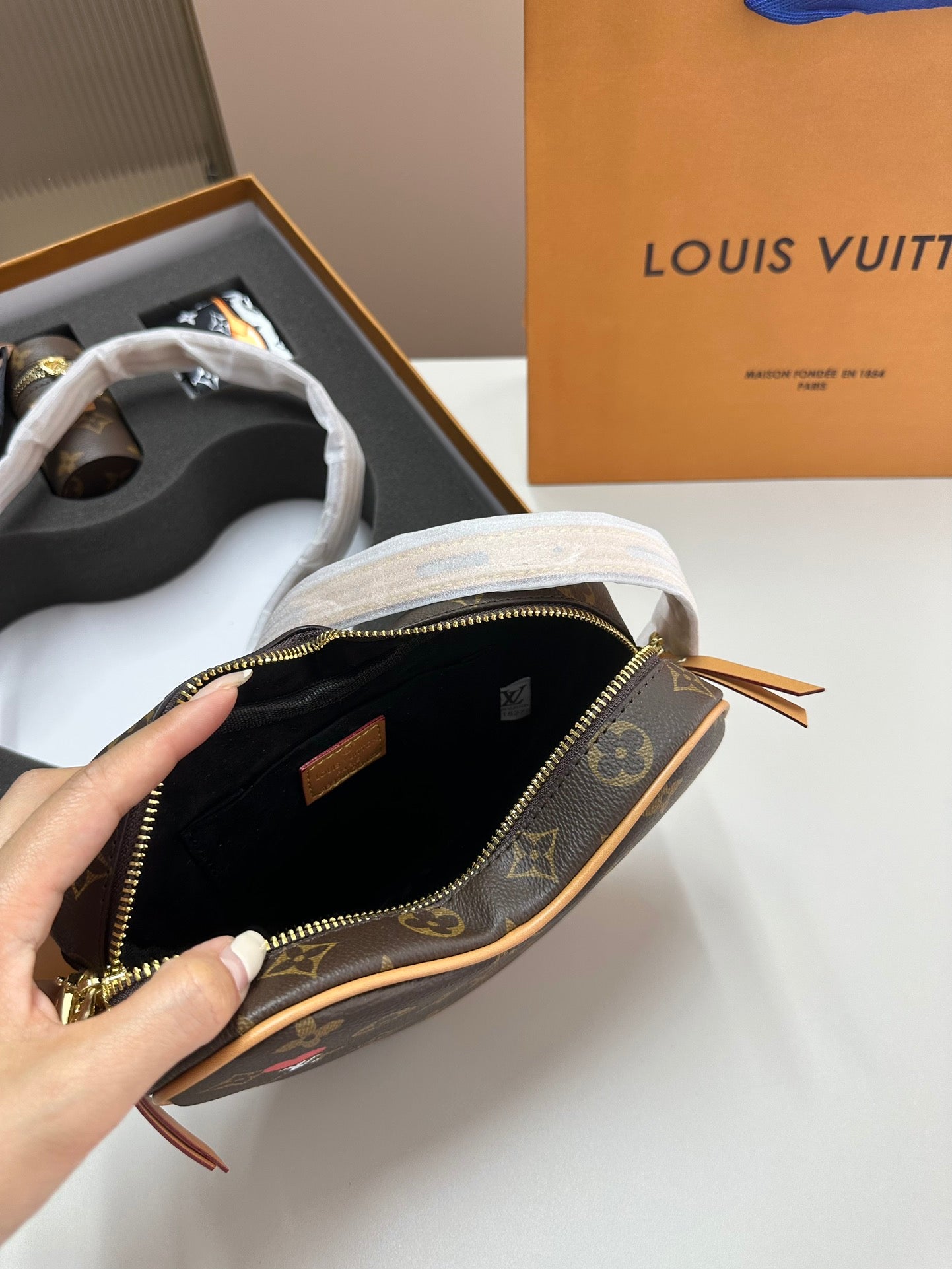 Heart Louis Vuitton 4-Piece Set