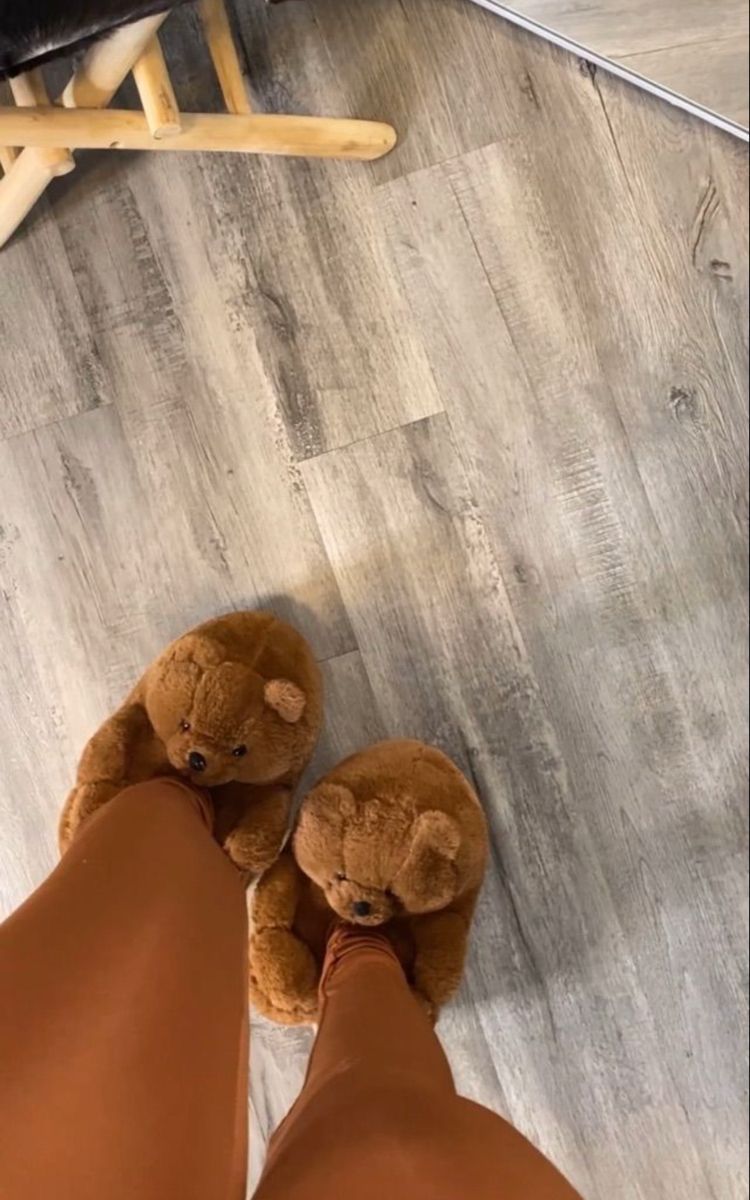 TEDDY BEAR SLIPPERS