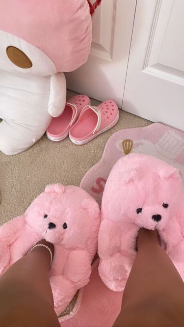 TEDDY BEAR SLIPPERS